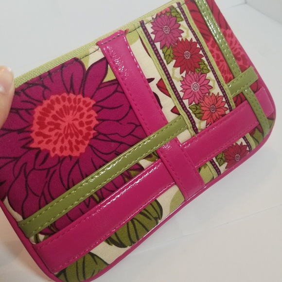 Vera Bradley Zippered Wristlet with Handle NWOT - Picture 2 of 6